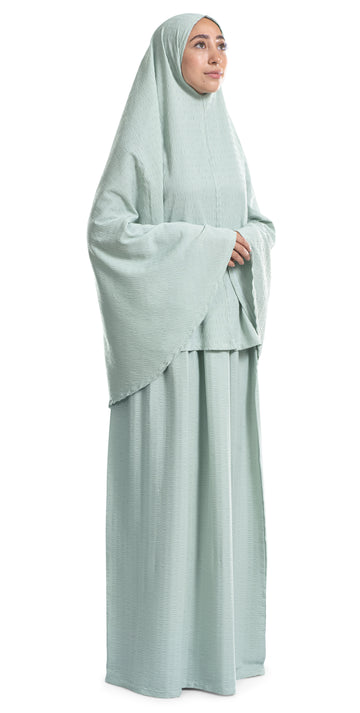 Mint Green Minimal Islamic Prayer Wear | Urban Rugs