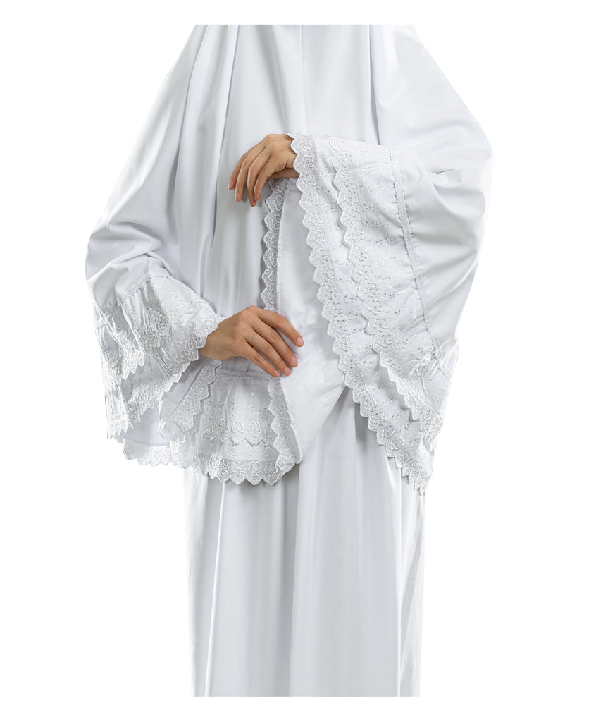 White Dantelle Islamic Prayer Wear| Urban Rugs