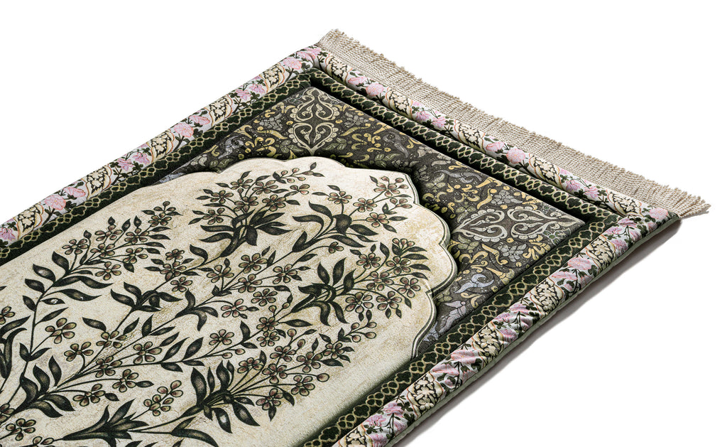 Antique Royal Floral foam prayer mat- Urban Rugs